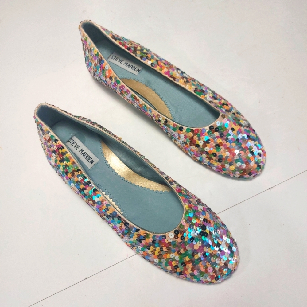 STEVE MADDEN Flats Size 9M NWNT